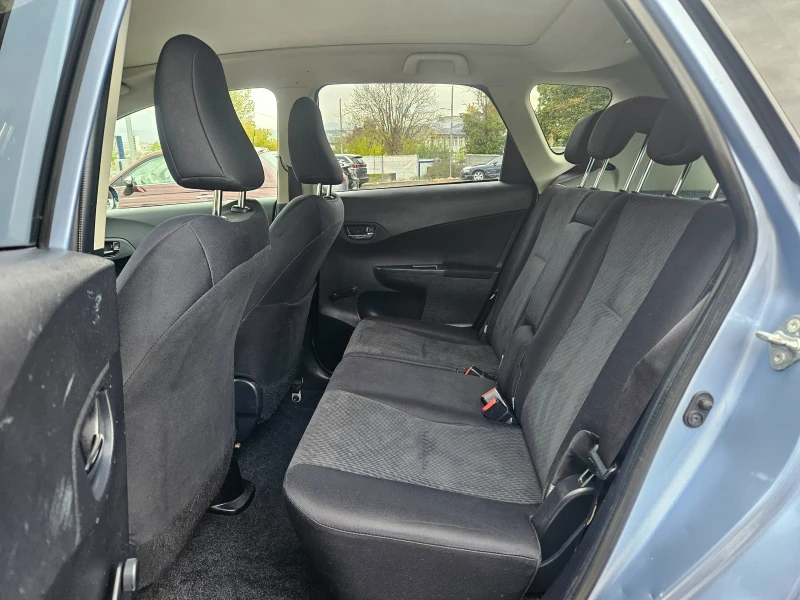 Toyota Verso S 1.4 D4D, снимка 7 - Автомобили и джипове - 51939564