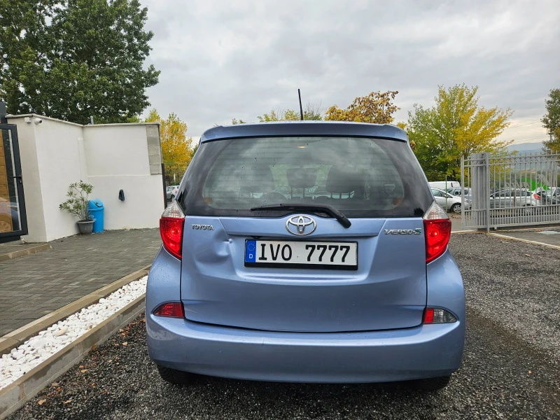 Toyota Verso S 1.4 D4D, снимка 3 - Автомобили и джипове - 51939564