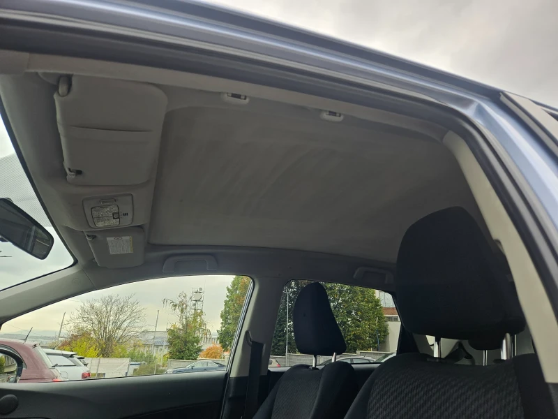 Toyota Verso S 1.4 D4D, снимка 12 - Автомобили и джипове - 51939564