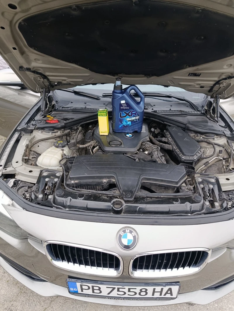 BMW 320 LCI, снимка 17 - Автомобили и джипове - 52111555