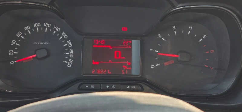 Citroen Berlingo, снимка 7 - Автомобили и джипове - 52675571