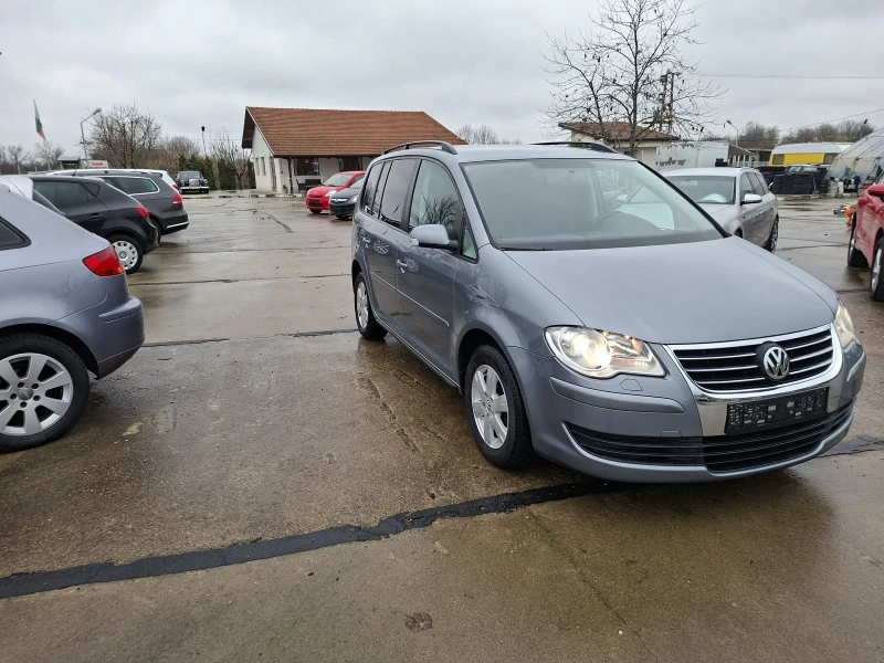 VW Touran 1.9TDi 105кс. 6 ск., снимка 7 - Автомобили и джипове - 52617750