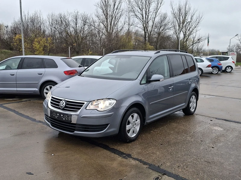 VW Touran 1.9TDi 105кс. 6 ск., снимка 2 - Автомобили и джипове - 52617750