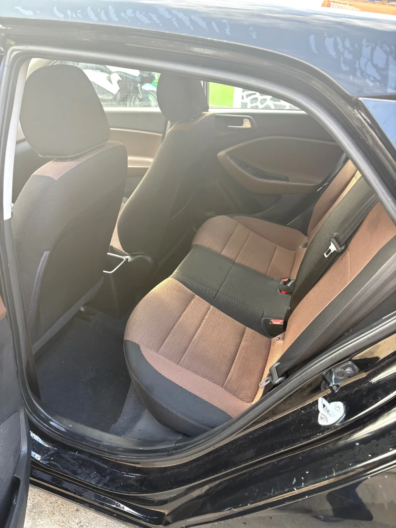 Hyundai I20 1.2i Euro6 , снимка 9 - Автомобили и джипове - 52756322