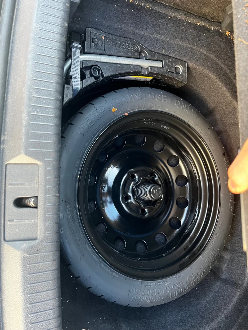 VW Golf 2.0TDI, снимка 10 - Автомобили и джипове - 52801491