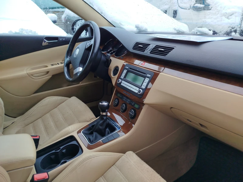 VW Passat, снимка 4 - Автомобили и джипове - 53521861