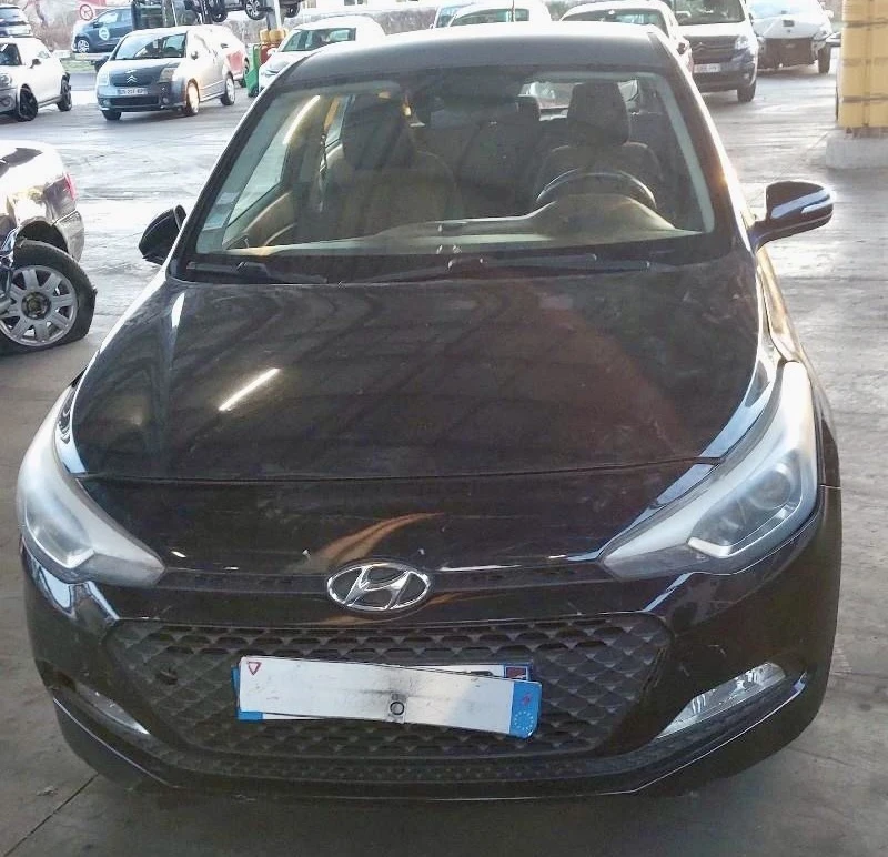 Hyundai I20 1.2i Euro6 , снимка 3 - Автомобили и джипове - 52756322
