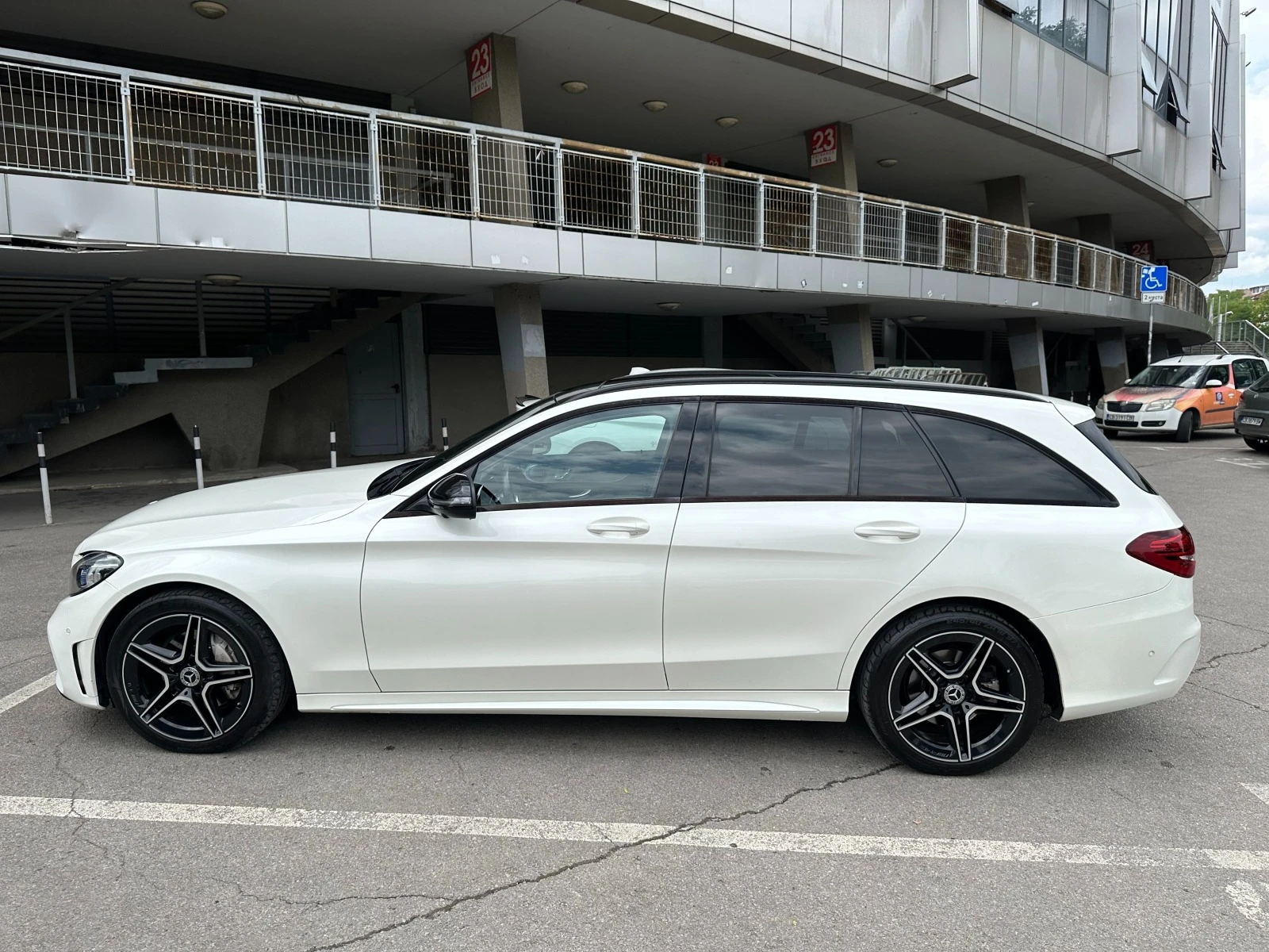 Mercedes-Benz C 220 4Matic AMG Facelift Airmatic Distronic Обдухване   - изображение 5