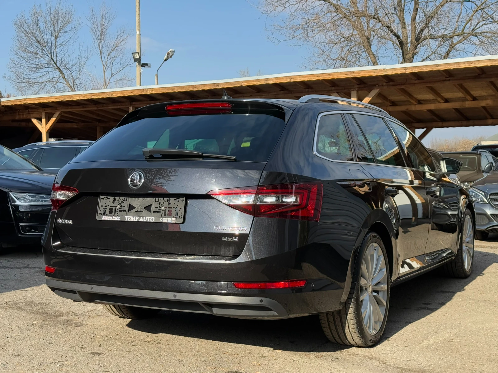 Skoda Superb 2.0TDI* 190к.с* С ПЪЛНА СЕРВИЗНА ИСТОРИЯ В ШКОДА - изображение 5