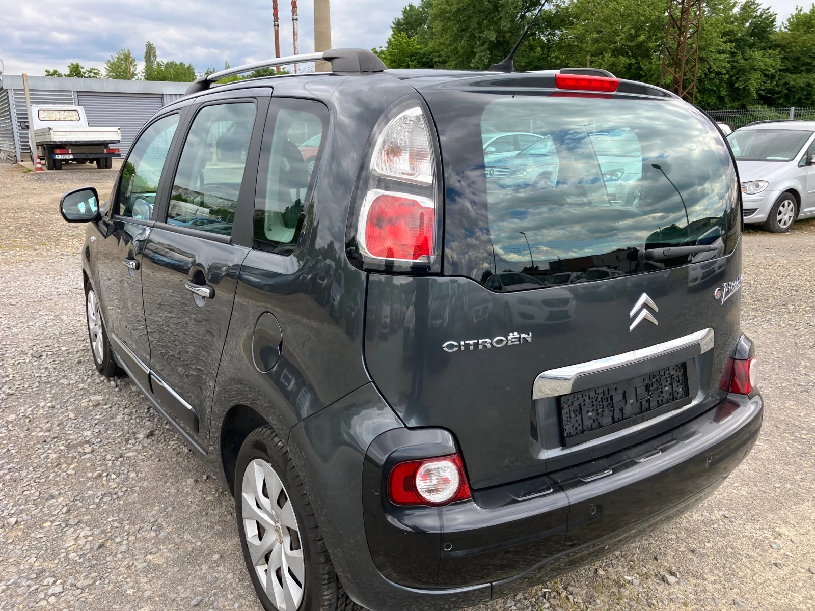 Citroen C3 Picasso 1.6 HDI - изображение 4