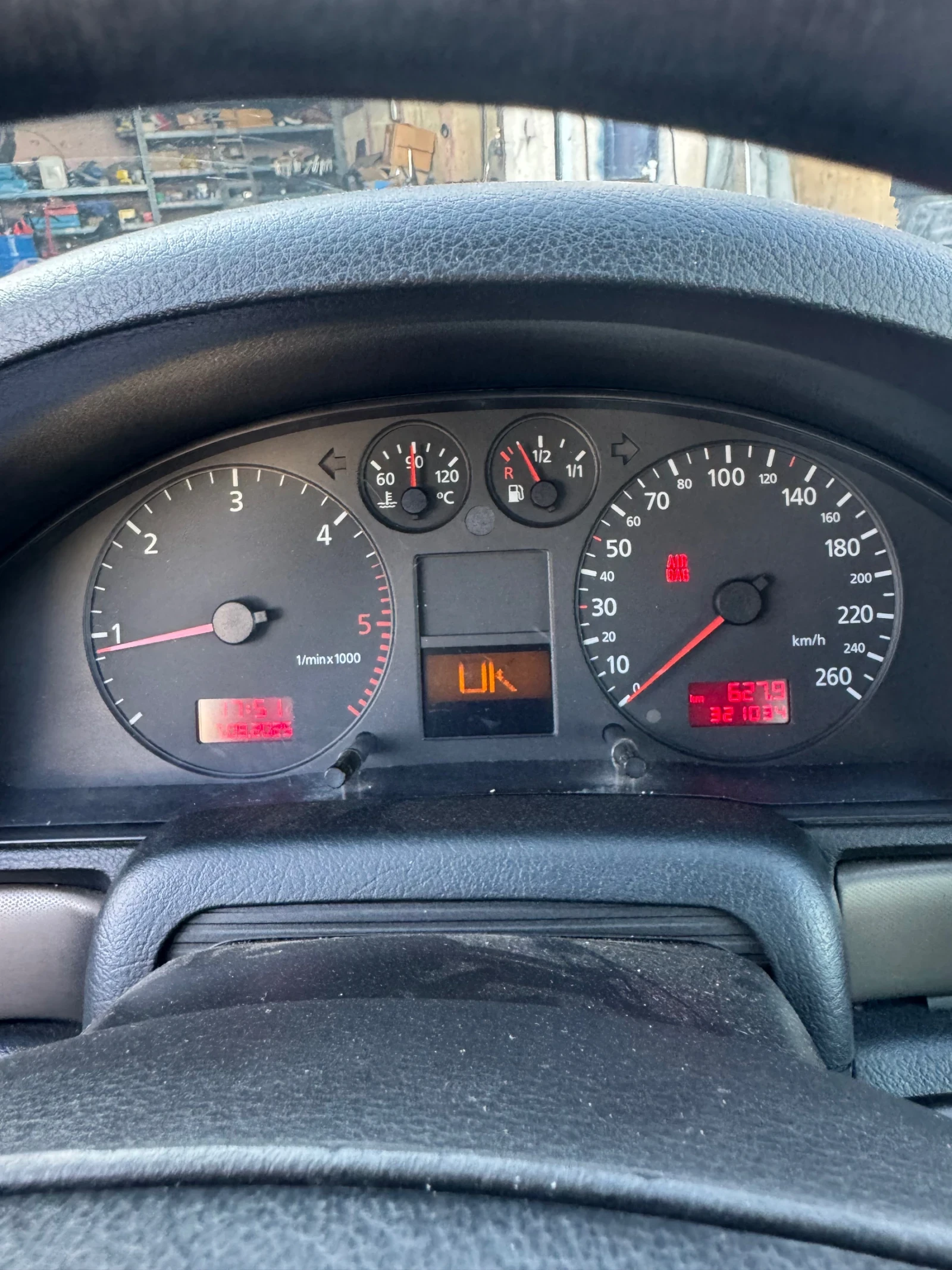 Audi A4 1.9TDI 110к.с - изображение 4