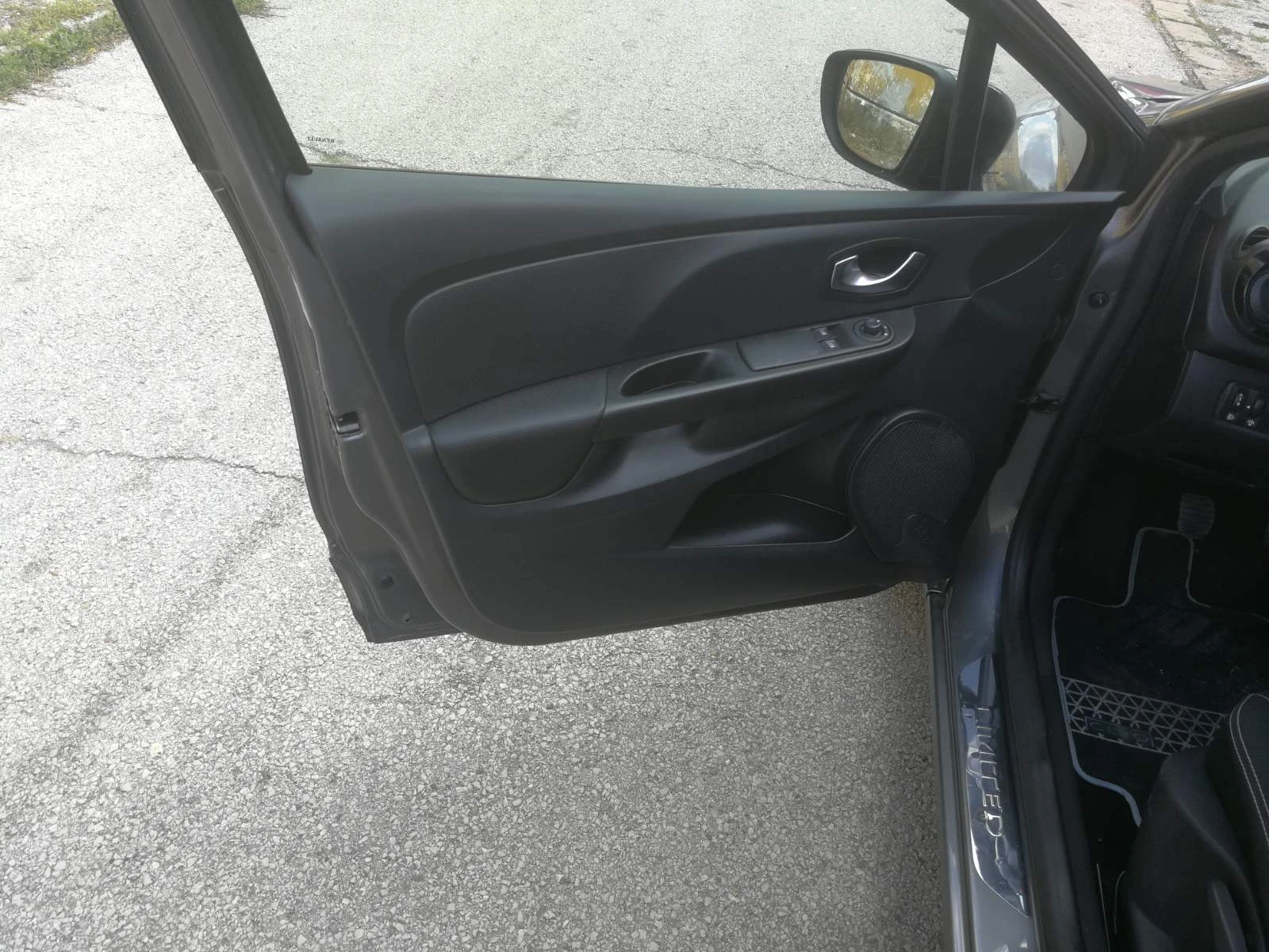 Renault Clio 0.9 TCe NAVIGATION - изображение 8