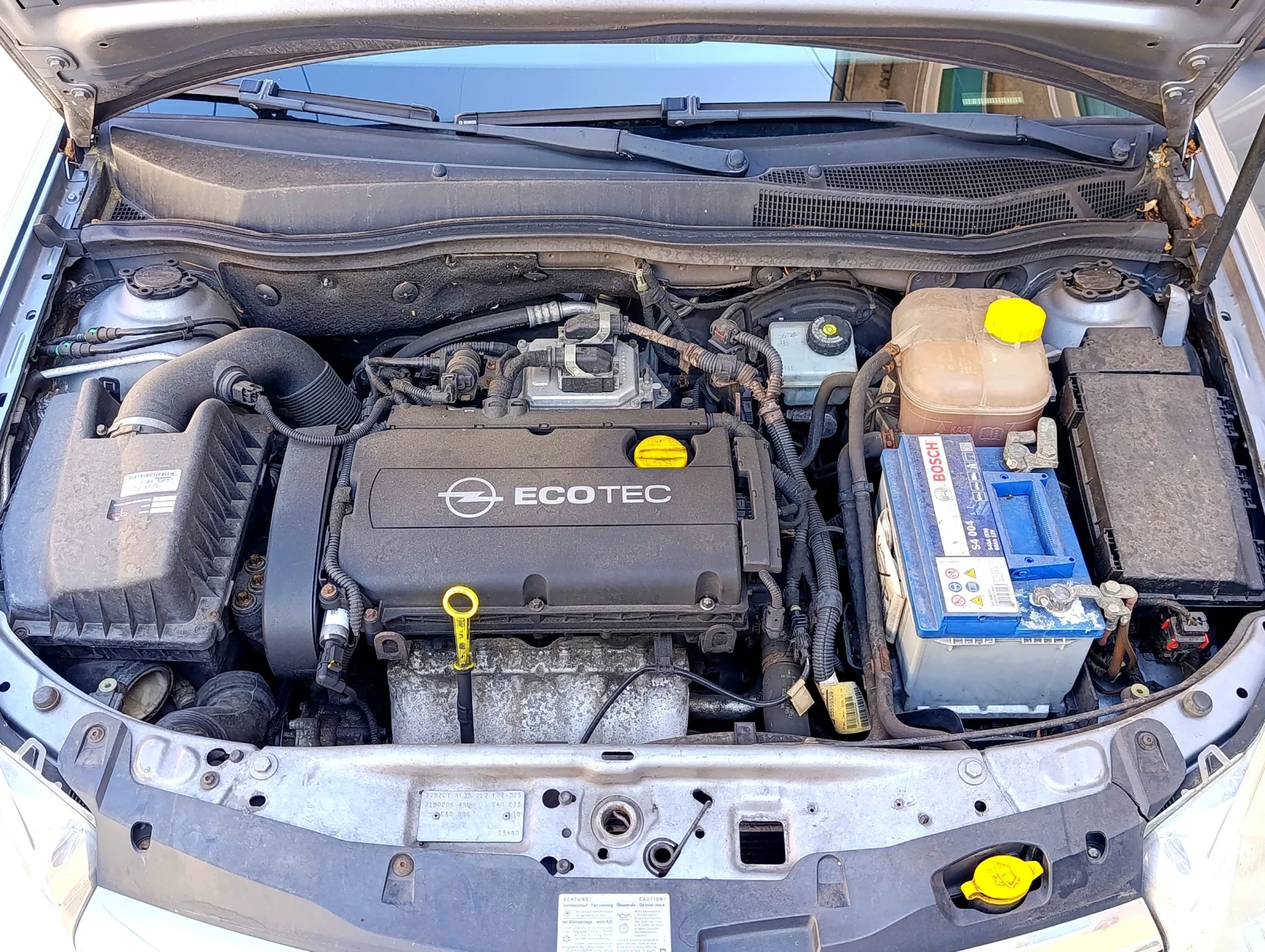 Opel Astra 1.6-benzin 2007-г., снимка 14 - Автомобили и джипове - 53846433