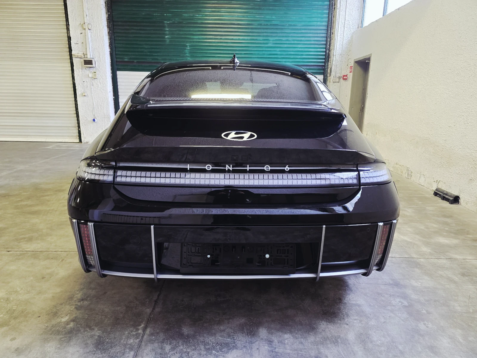 Hyundai Ioniq 6 325hp / 77.4kWh / 4x4 / full, снимка 9 - Автомобили и джипове - 54020310