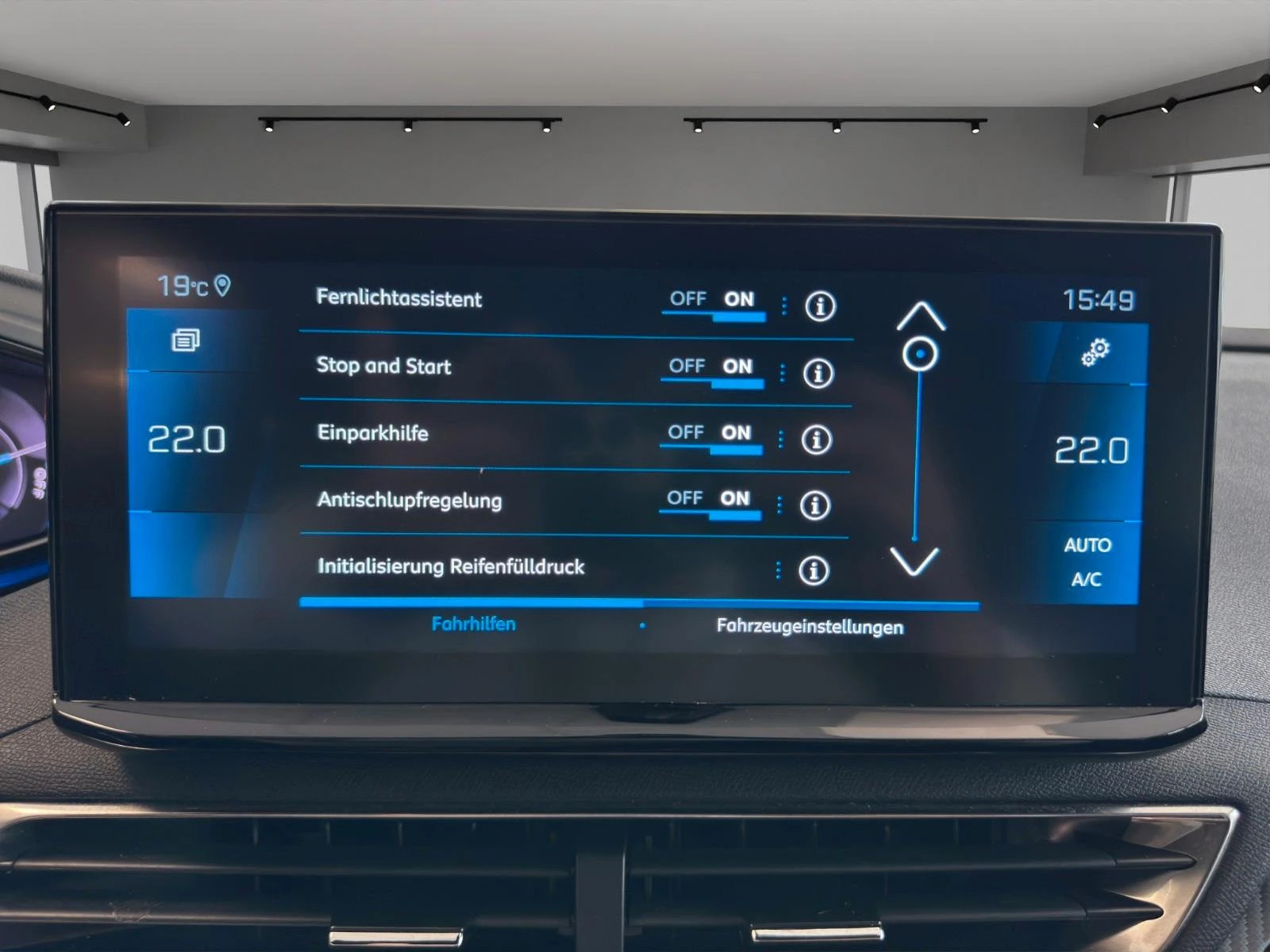 Peugeot 3008 ALLURE/145HP/CAM/NAVI/KLESS/CARPLAY/342z, снимка 12 - Автомобили и джипове - 54331600