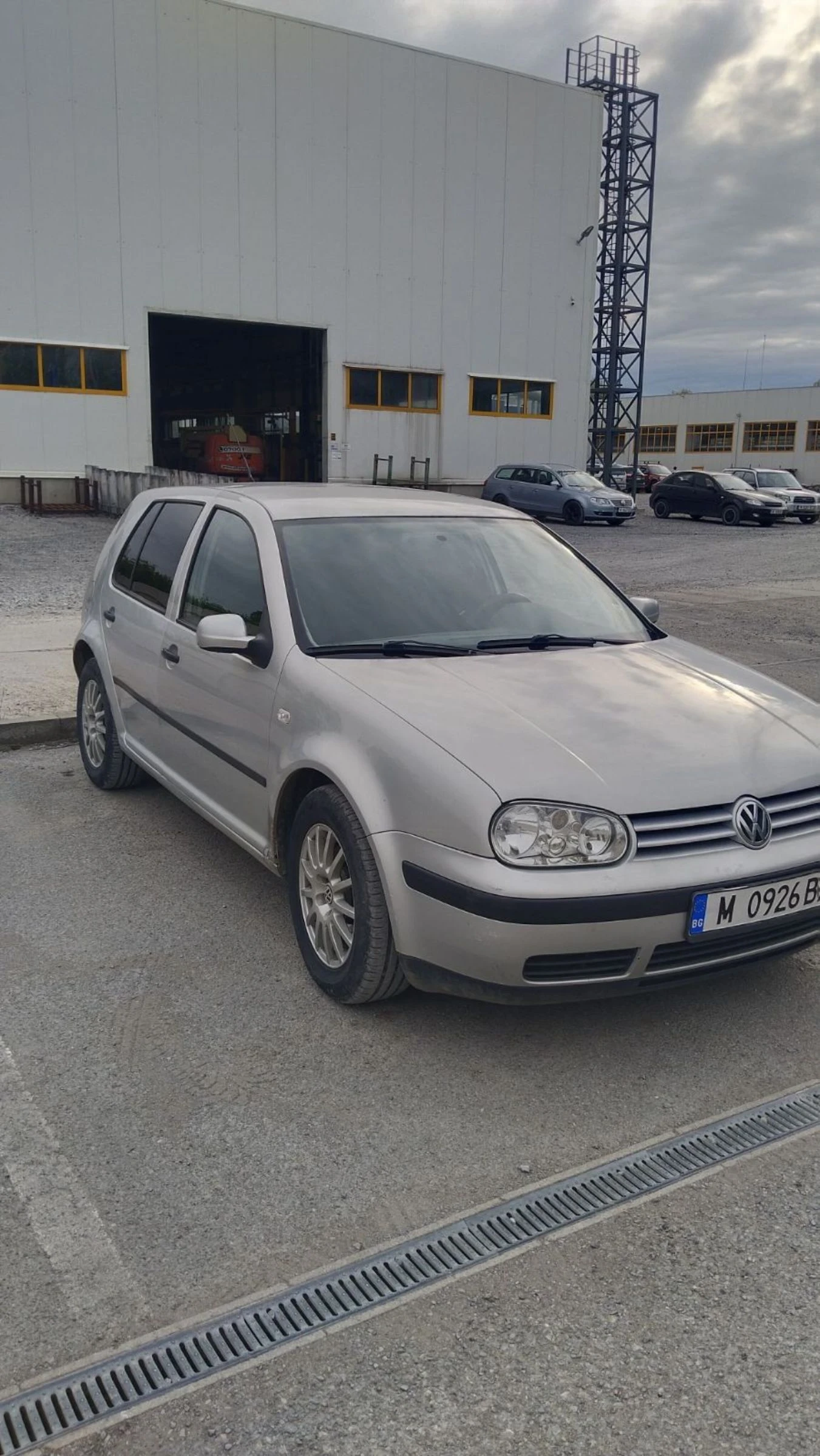VW Golf, снимка 2 - Автомобили и джипове - 54359926
