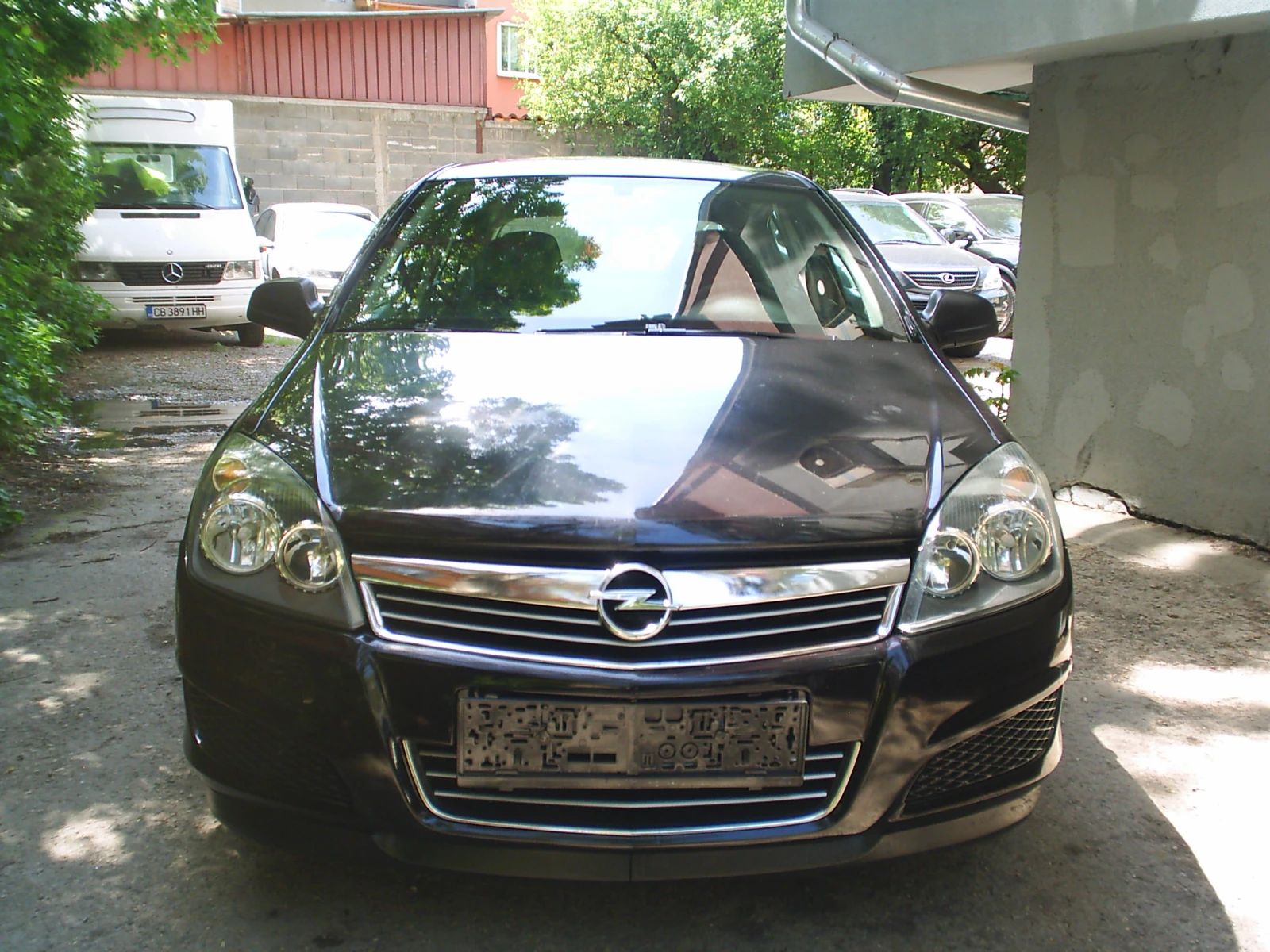 Opel Astra 1, 4 16V 90 k.c., снимка 2 - Автомобили и джипове - 54492603