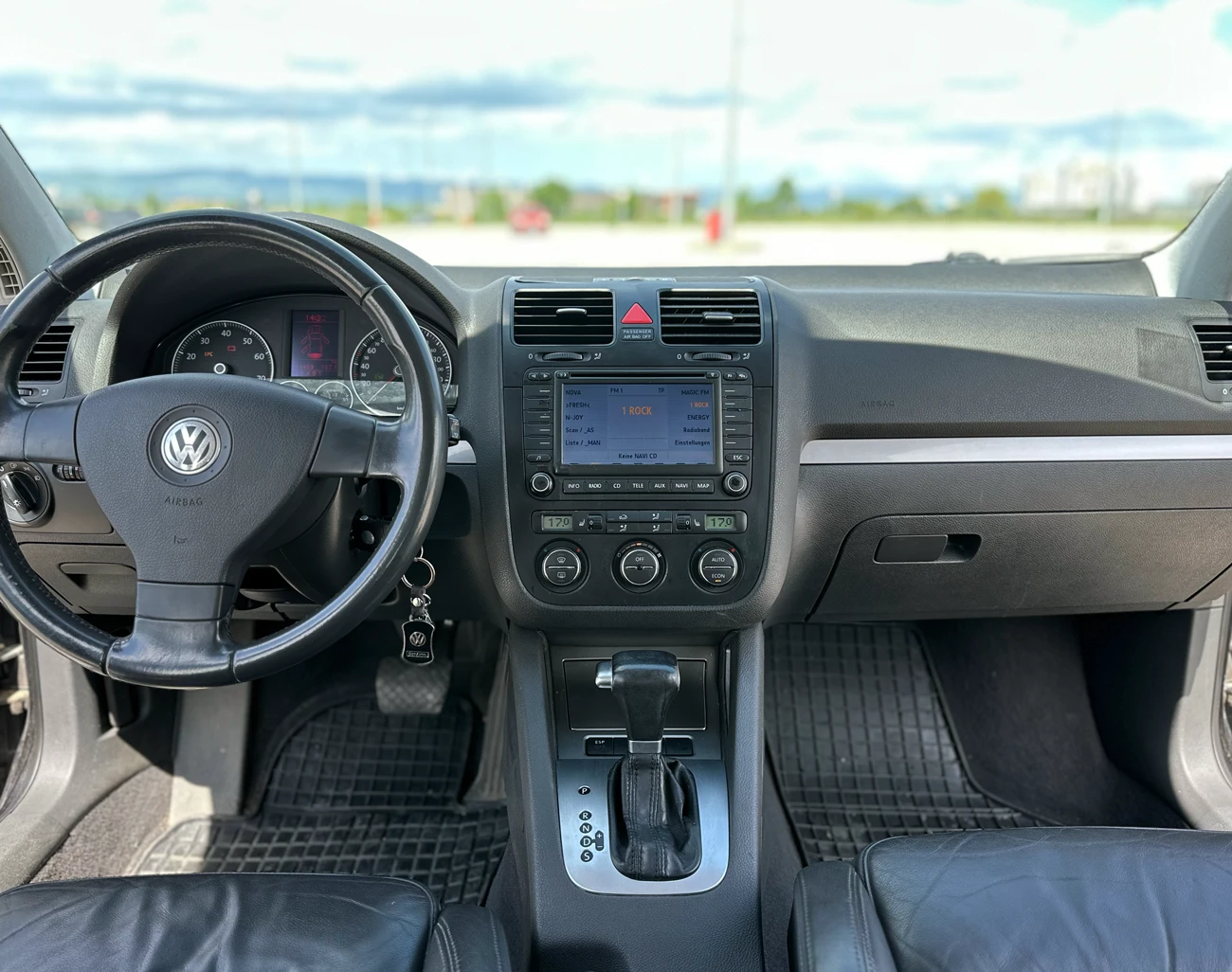 VW Golf, снимка 8 - Автомобили и джипове - 54541097