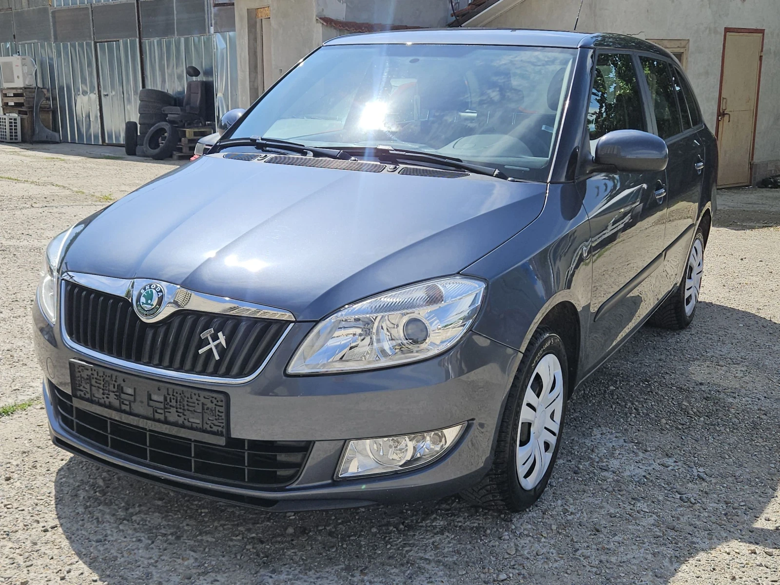 Skoda Fabia 1.6tdi---105кс., снимка 3 - Автомобили и джипове - 54725390