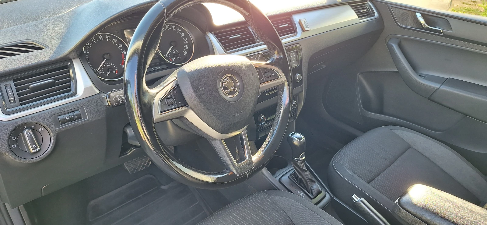 Skoda Rapid, снимка 7 - Автомобили и джипове - 54731395
