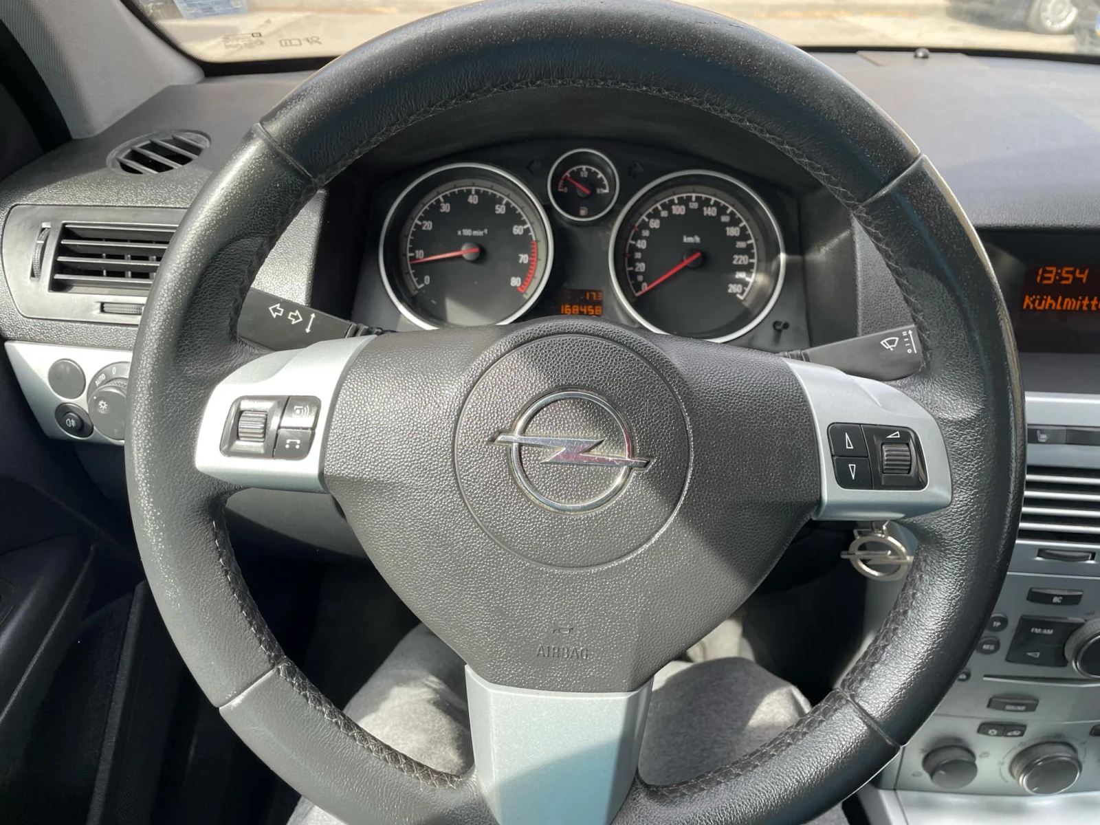 Opel Astra, снимка 15 - Автомобили и джипове - 54886566