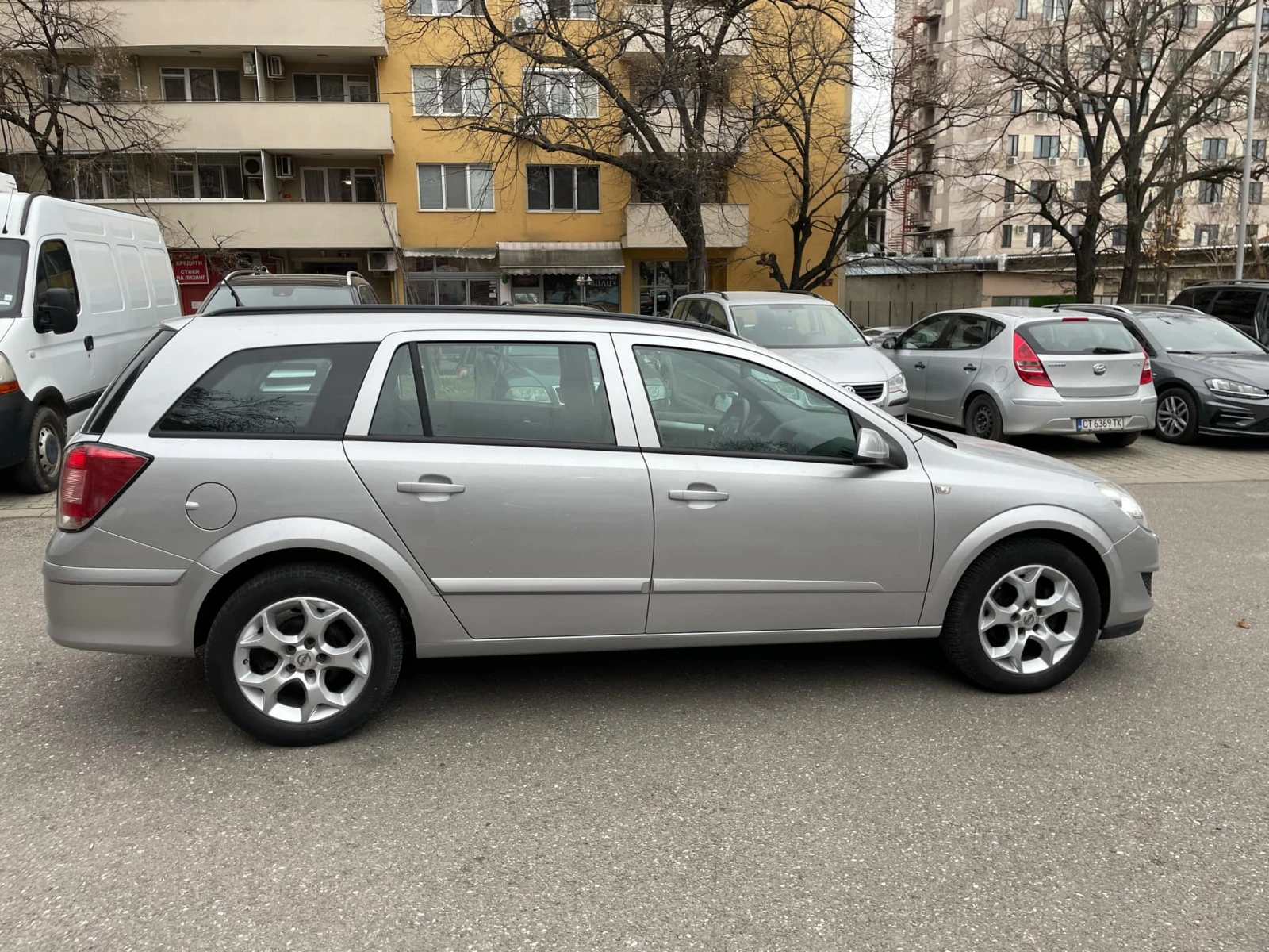 Opel Astra, снимка 3 - Автомобили и джипове - 54886566