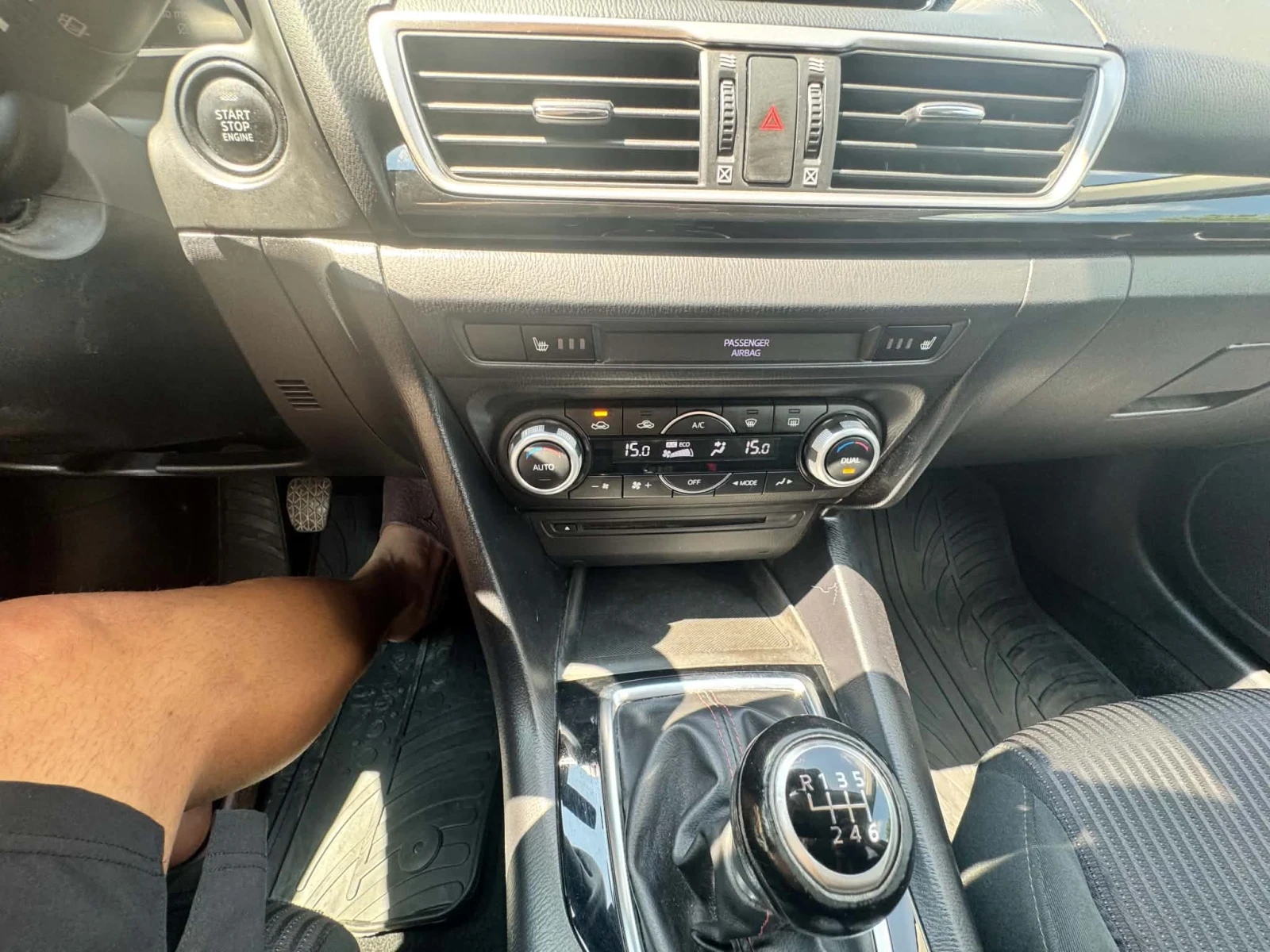 Mazda 3 2.0 SKYACTIV-G 165 SELECTION, снимка 13 - Автомобили и джипове - 55619084