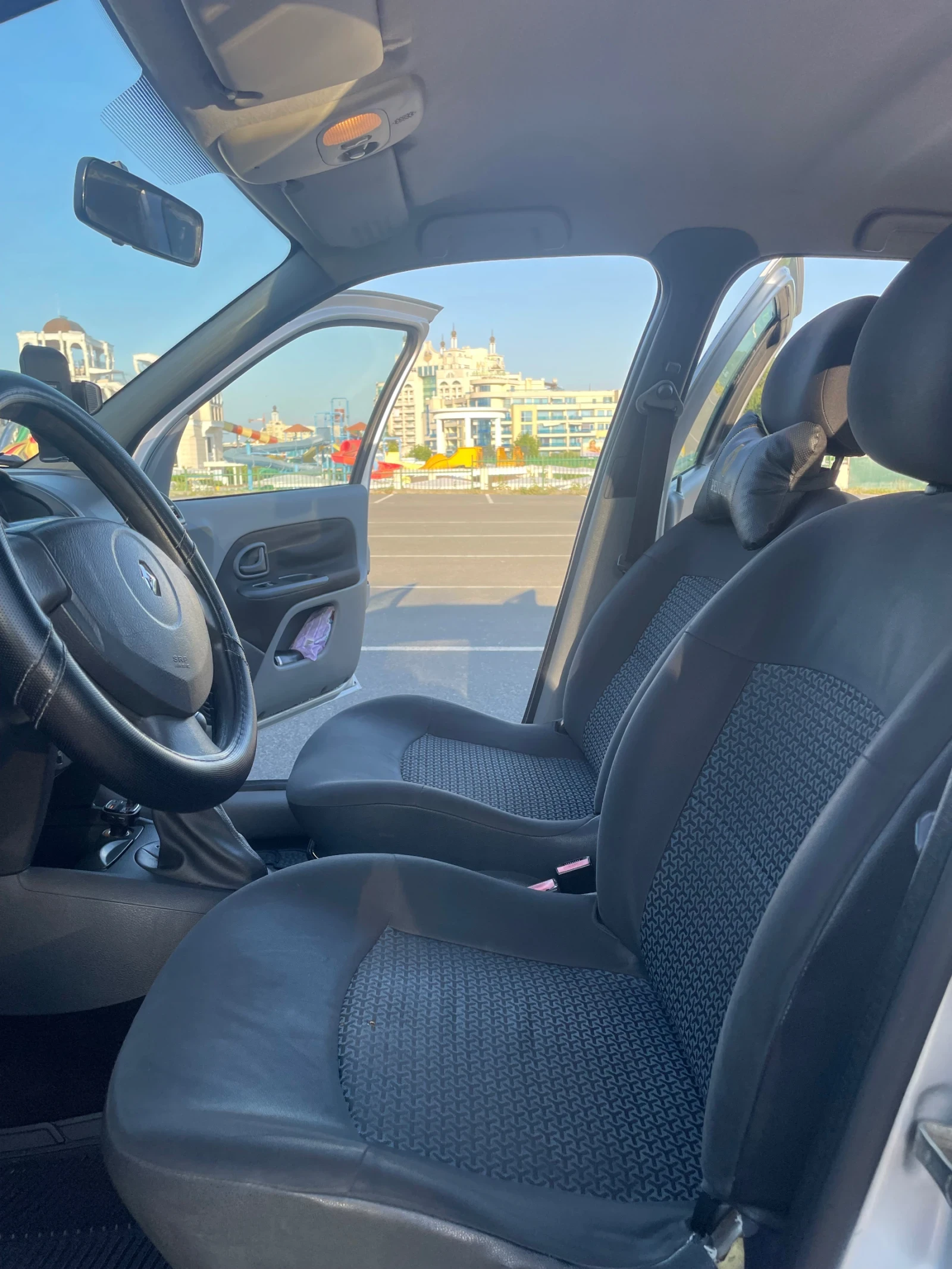 Renault Symbol 1.4 , снимка 12 - Автомобили и джипове - 55653247
