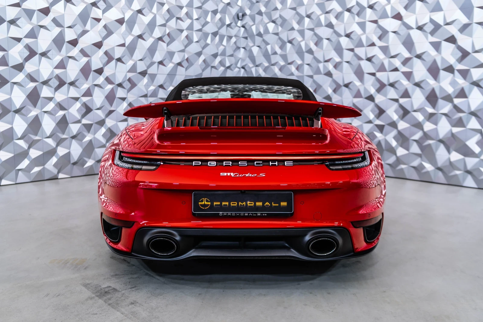 Porsche 911 Turbo S* Bose* Cabrio* ЛИЗИНГ, снимка 4 - Автомобили и джипове - 55699066