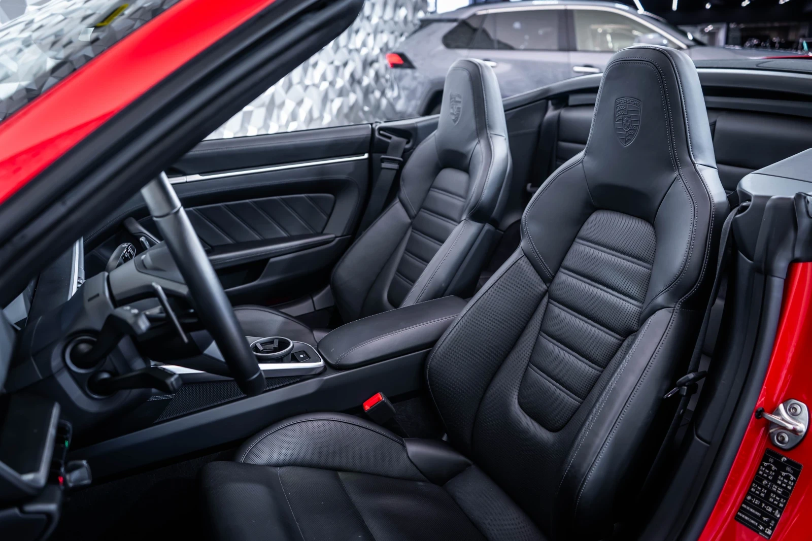 Porsche 911 Turbo S* Bose* Cabrio* ЛИЗИНГ, снимка 11 - Автомобили и джипове - 55699066