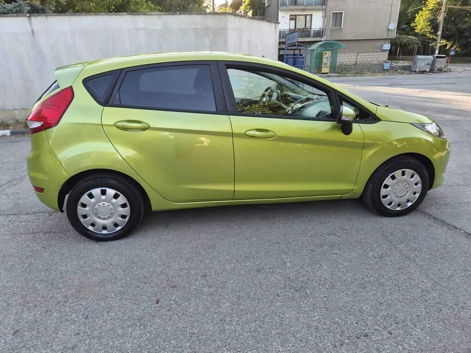 Ford Fiesta 1.25 benzin, снимка 6 - Автомобили и джипове - 55710916