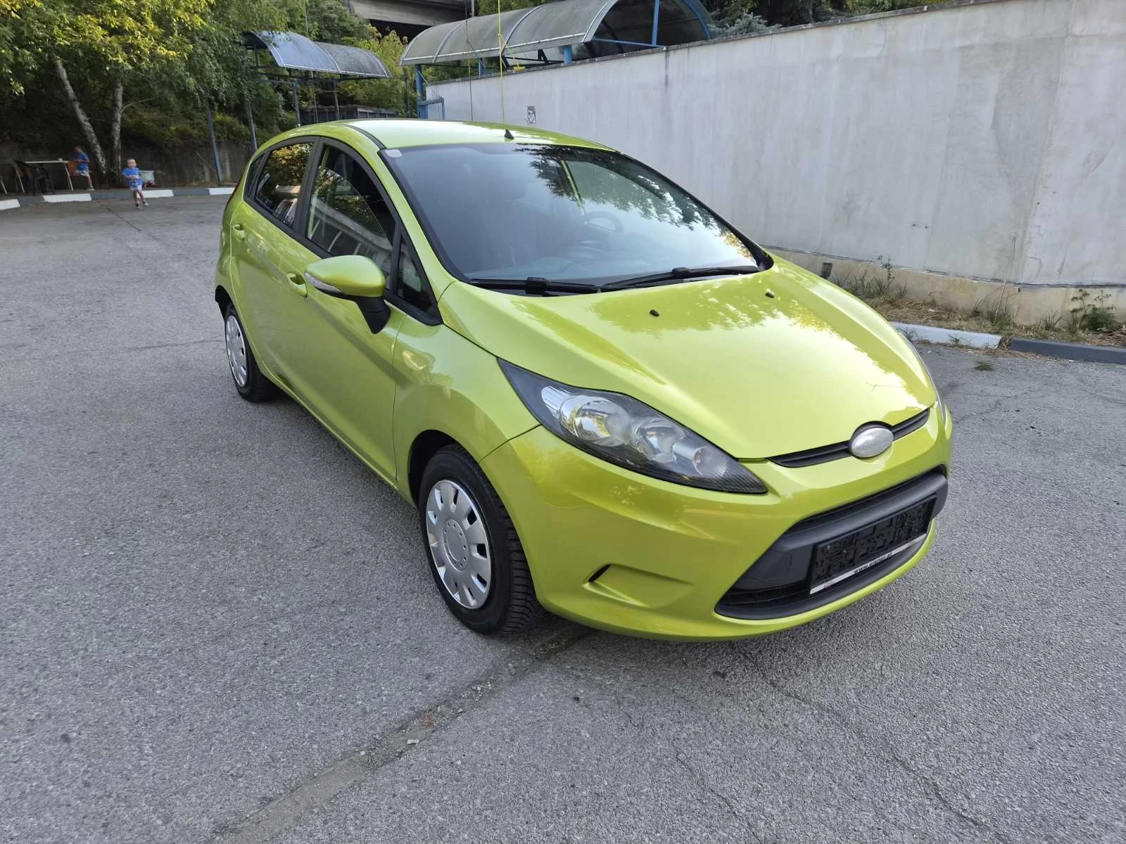 Ford Fiesta 1.25 benzin, снимка 8 - Автомобили и джипове - 55710916