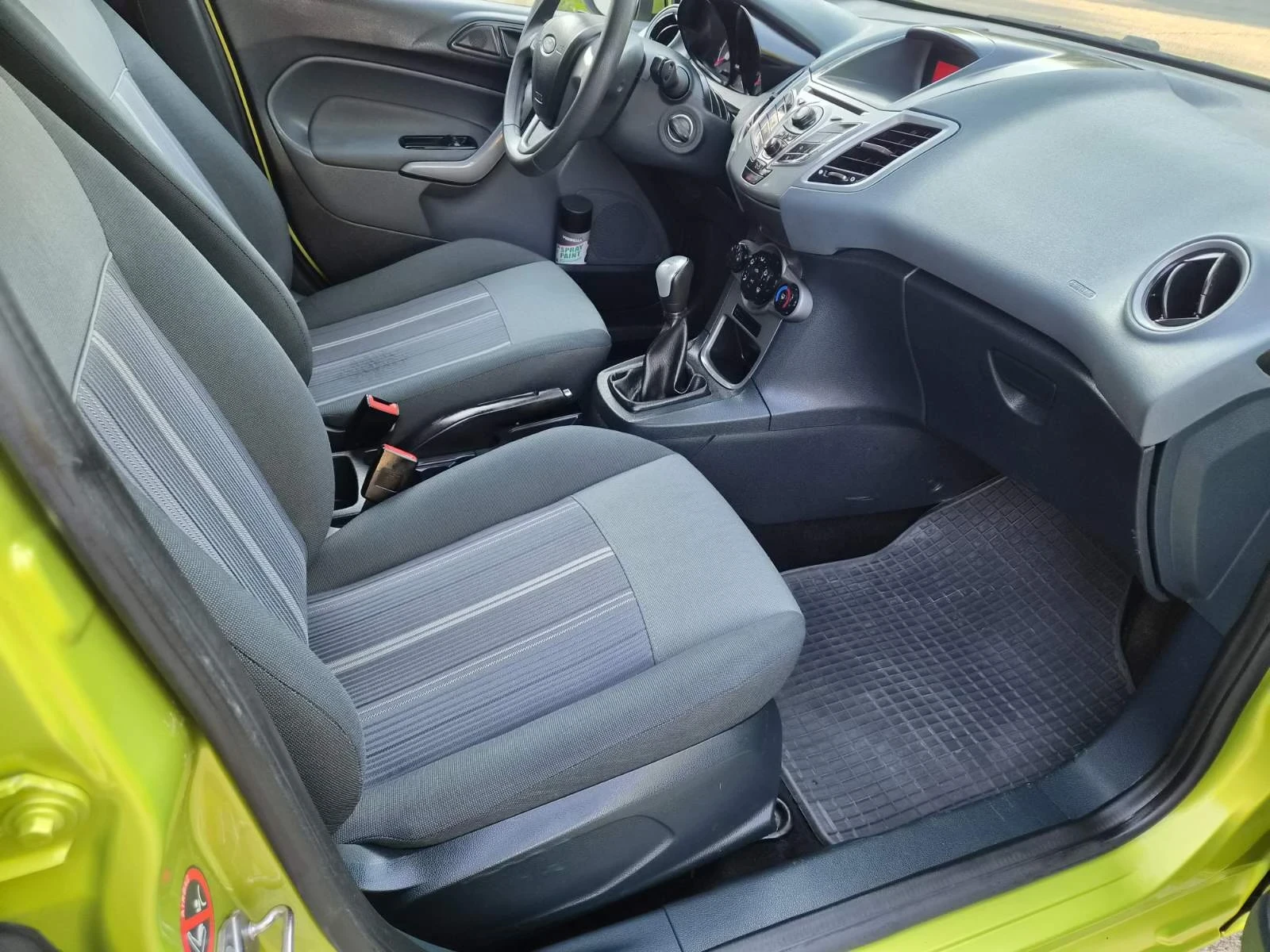 Ford Fiesta 1.25 benzin, снимка 15 - Автомобили и джипове - 55710916