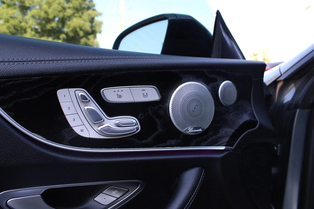 Mercedes-Benz E 400 COUPE | MASSAGE | AMBIENT | 360 | ПОДГРЕВ, снимка 9 - Автомобили и джипове - 55743718