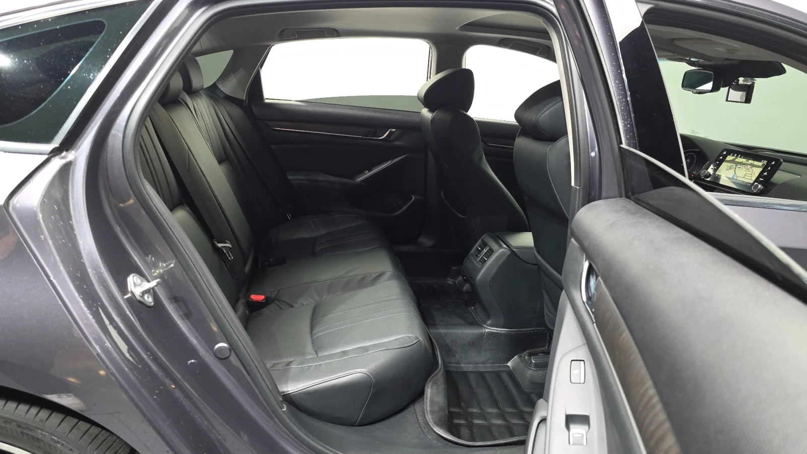 Honda Accord Sport Pack | LED | Keyless, снимка 10 - Автомобили и джипове - 55750069
