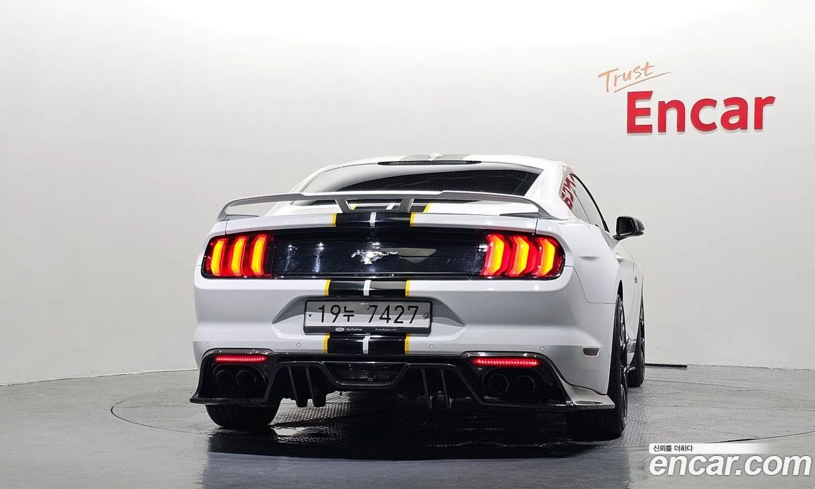 Ford Mustang COUPE, снимка 4 - Автомобили и джипове - 55972084
