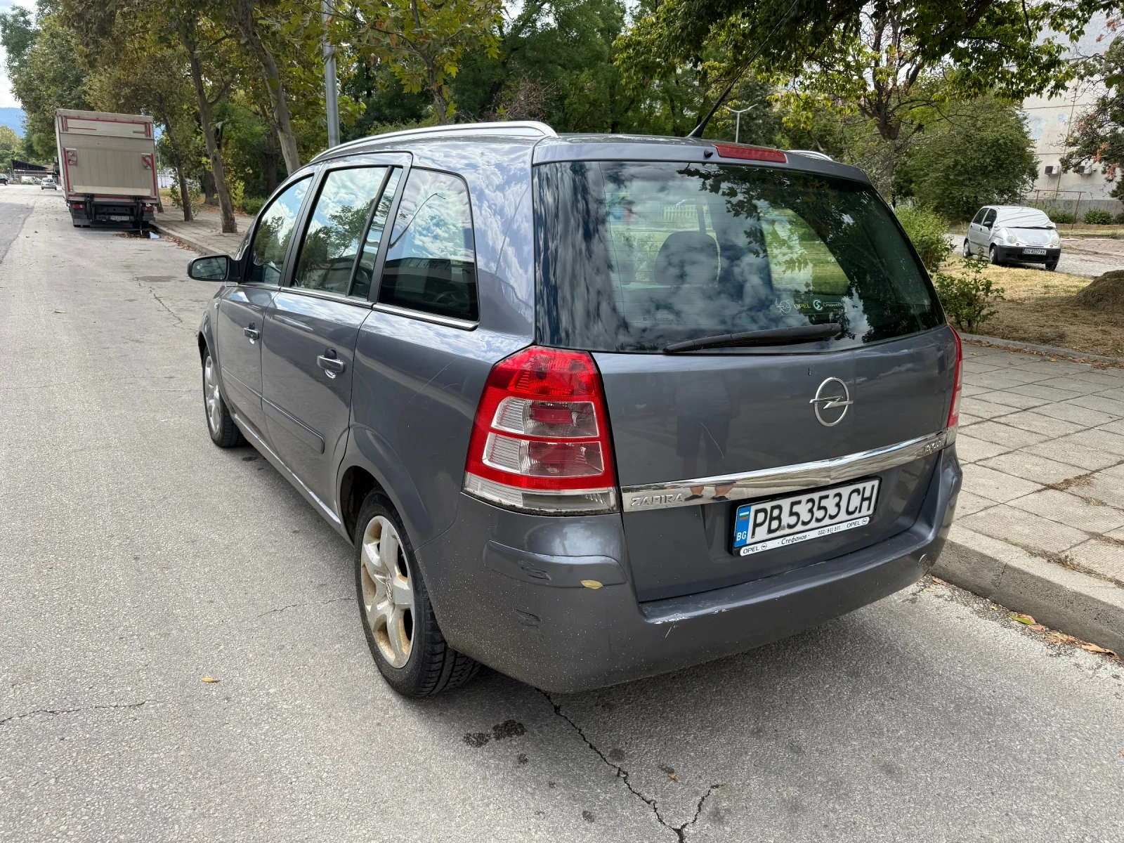 Opel Zafira 1.9 CDTI 120 кс 7 местен, снимка 6 - Автомобили и джипове - 56067324