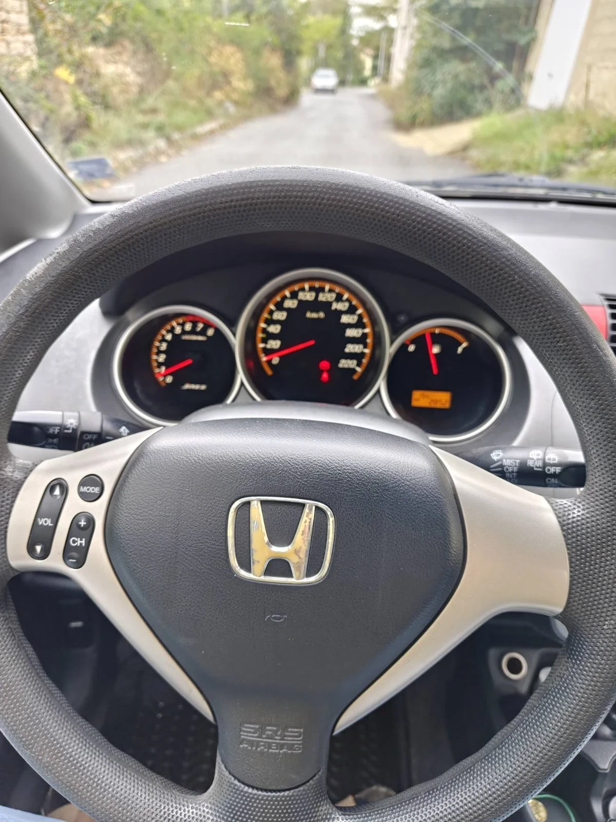 Honda Jazz 1.4, снимка 14 - Автомобили и джипове - 56277300