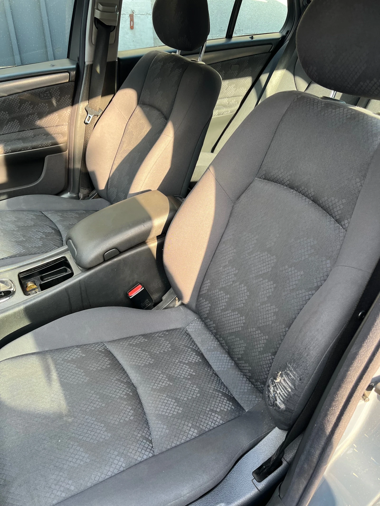 Mercedes-Benz C 270, снимка 3 - Автомобили и джипове - 56614716