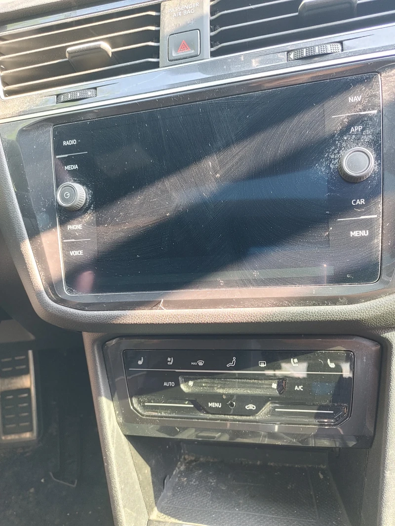 VW Tiguan Allspace 2.0 TSI R-Line, снимка 11 - Автомобили и джипове - 52270383