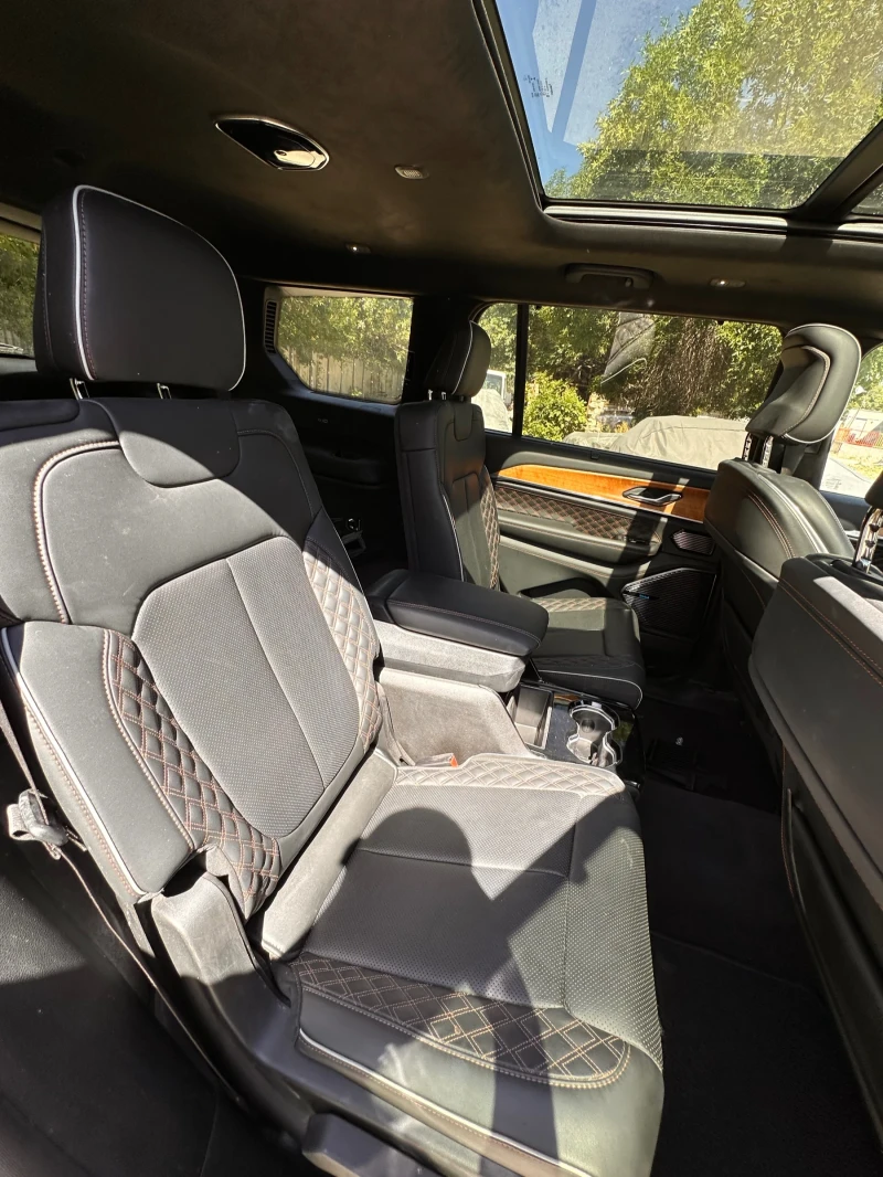 Jeep Grand cherokee L Summit 4x4 - FULL екстри / Summit Reserve, снимка 15 - Автомобили и джипове - 52557743