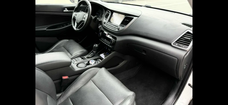 Hyundai Tucson Vertex 4WD, снимка 15 - Автомобили и джипове - 52123634