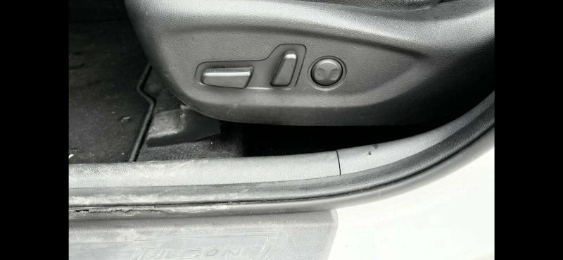 Hyundai Tucson Vertex 4WD, снимка 9 - Автомобили и джипове - 52123634