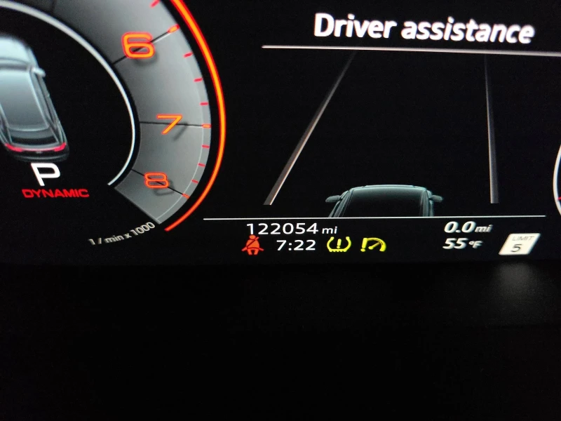 Audi Q8 Premium Plus, снимка 12 - Автомобили и джипове - 53227085