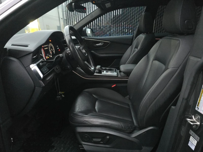 Audi Q8 Premium Plus, снимка 7 - Автомобили и джипове - 53227085