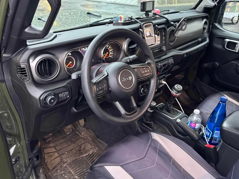 Jeep Wrangler 2022 * Sport * ОТ ПРЕДСТАВИТЕЛСТВО, снимка 7 - Автомобили и джипове - 53418987