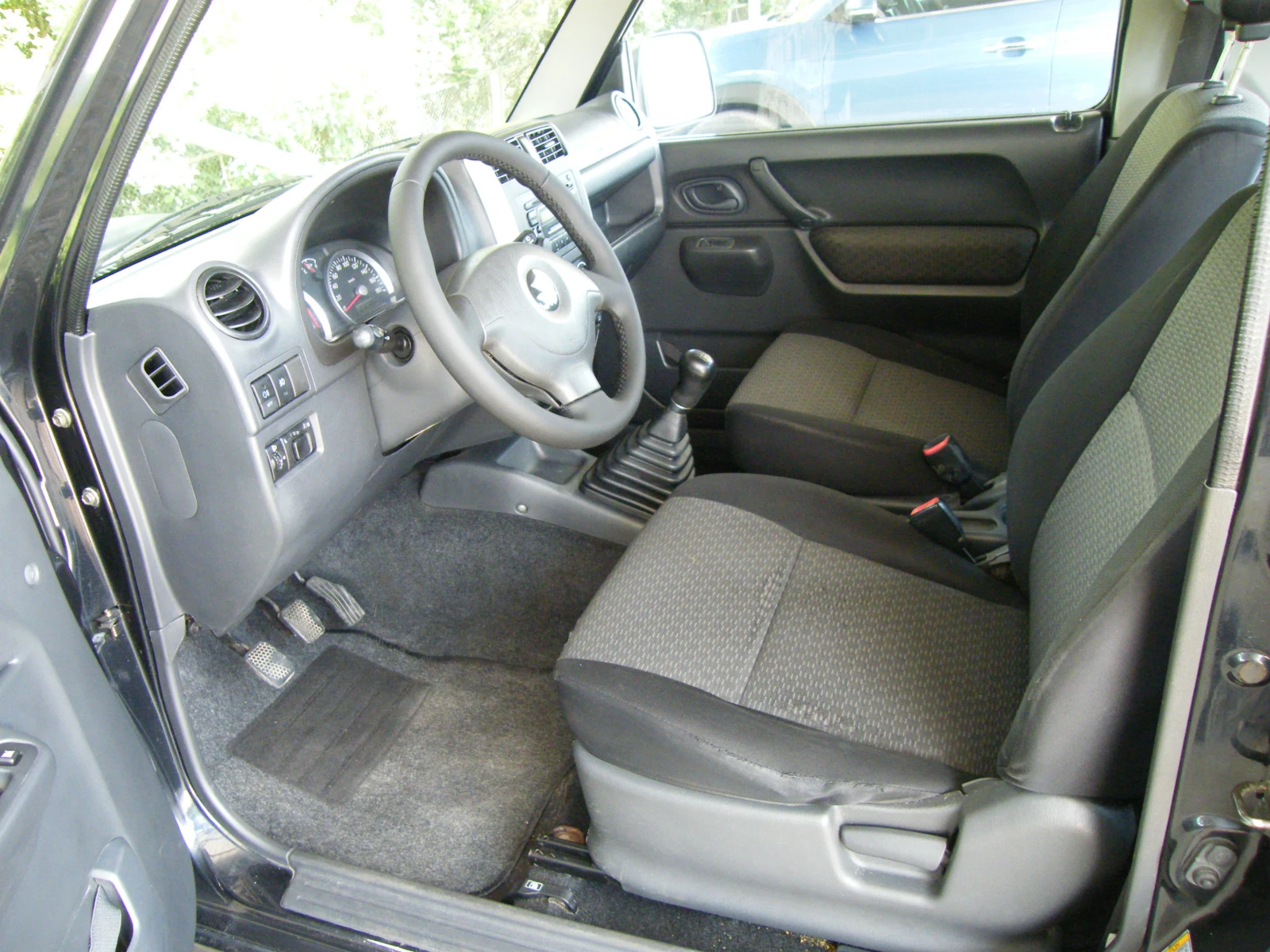 Suzuki Jimny 1.5dci - изображение 7