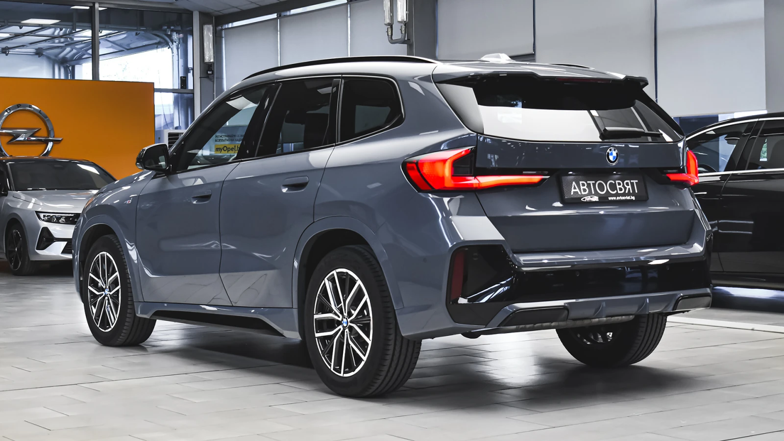 BMW X1 xDrive23i M Sport Mild Hybrid Steptronic - изображение 7