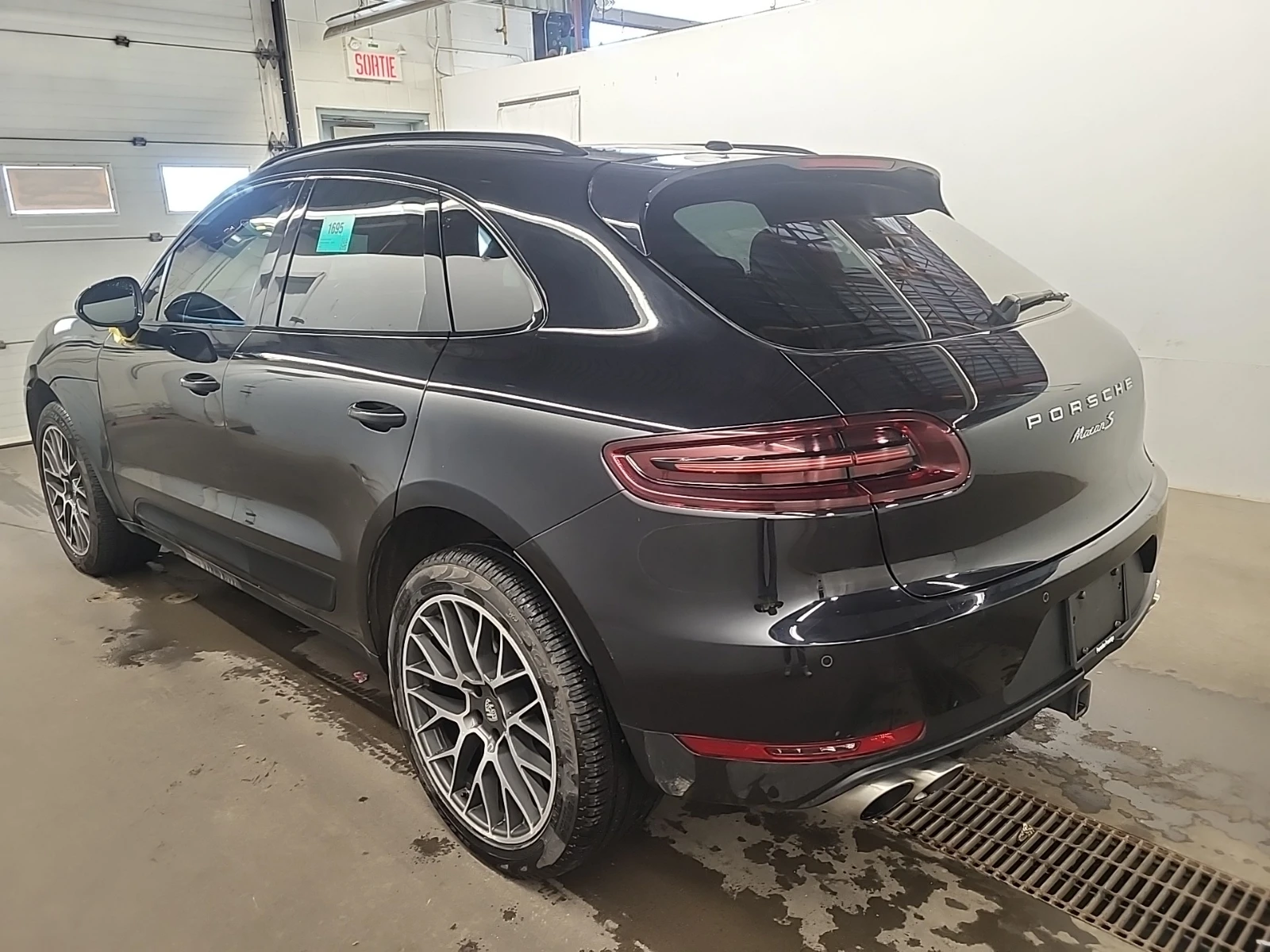 Porsche Macan S * CARFAX* АВТОФИНАНСИРАНЕ* Цена до България*  - изображение 3
