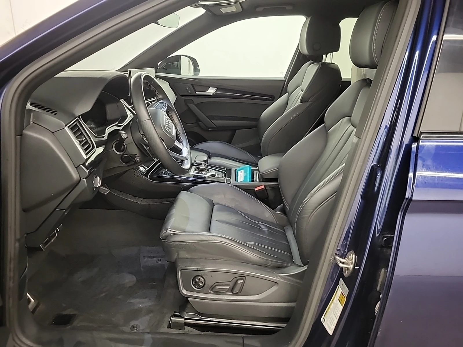 Audi Q5 PROGRESSIV* CARFAX * АвтоКредит * Цена до България - изображение 8